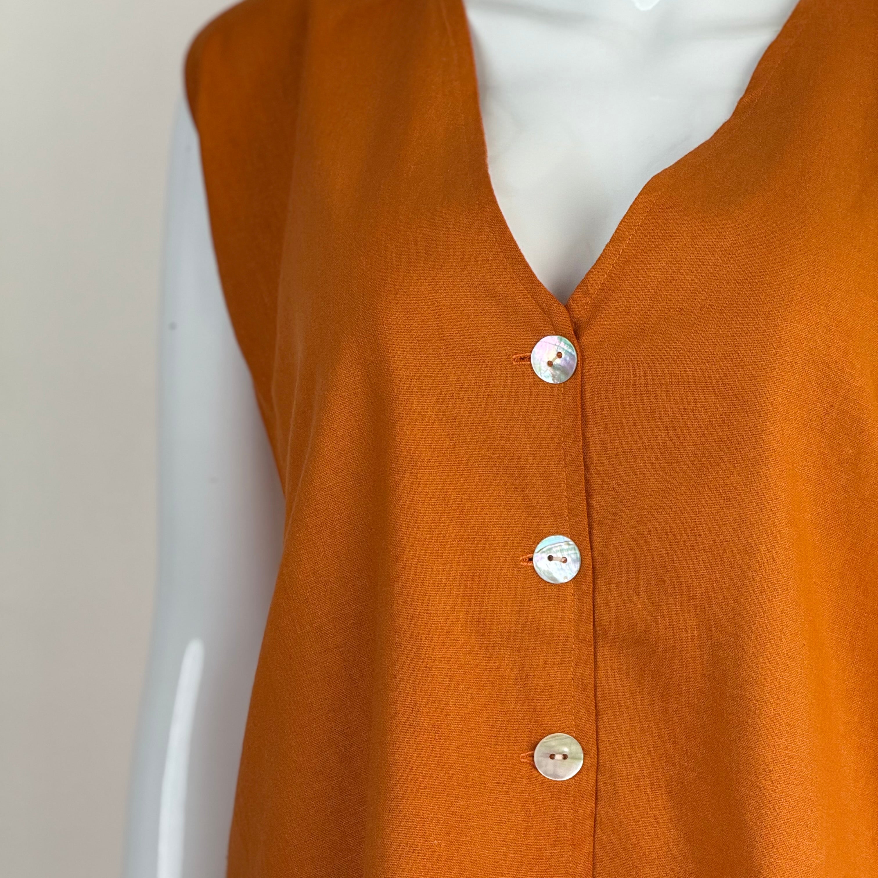 gilet et son pantalon boutonné