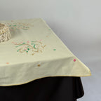 Nappe Brodée Bouquets Dorés