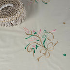 Nappe Brodée Bouquets Dorés