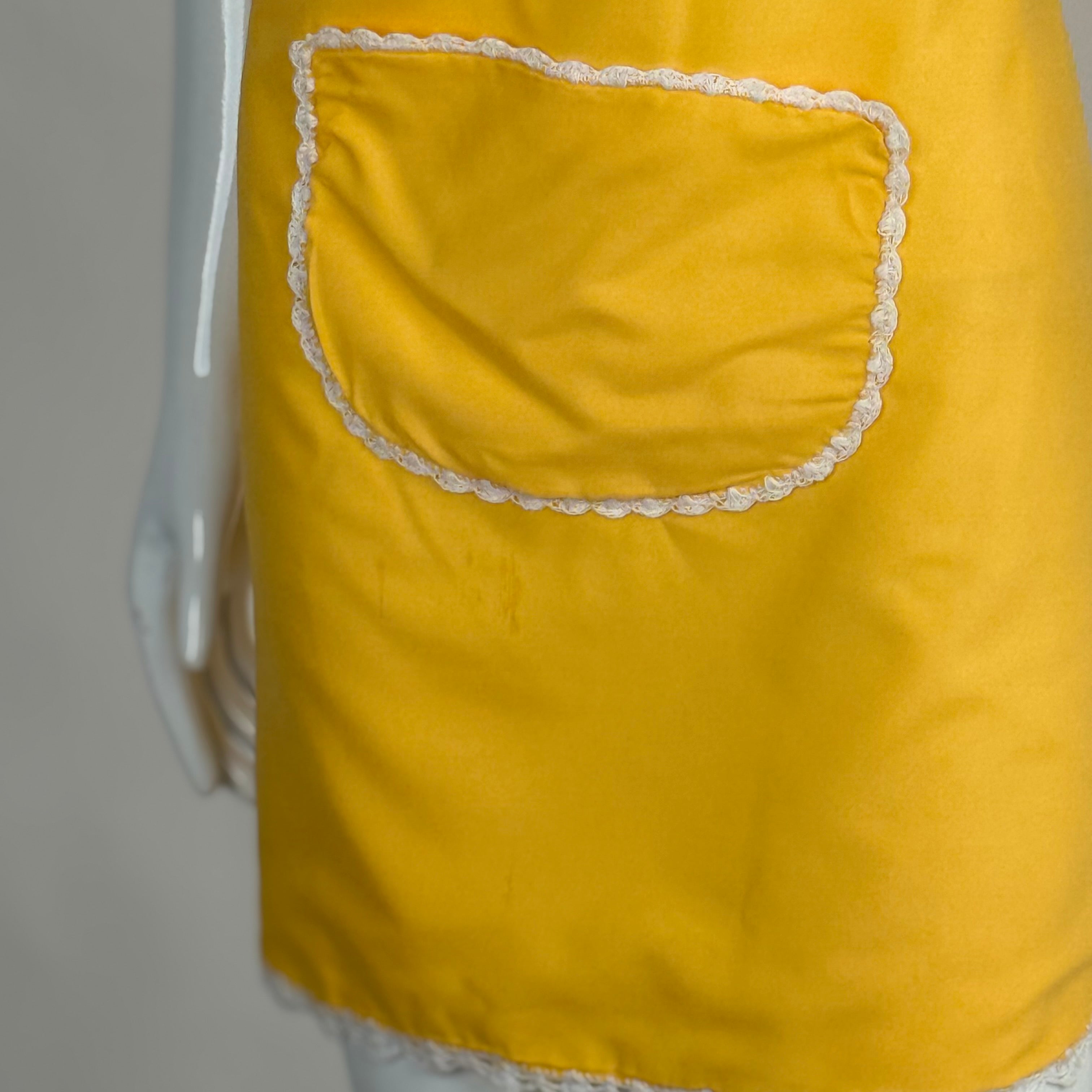 tablier de cuisine jaune lumineux