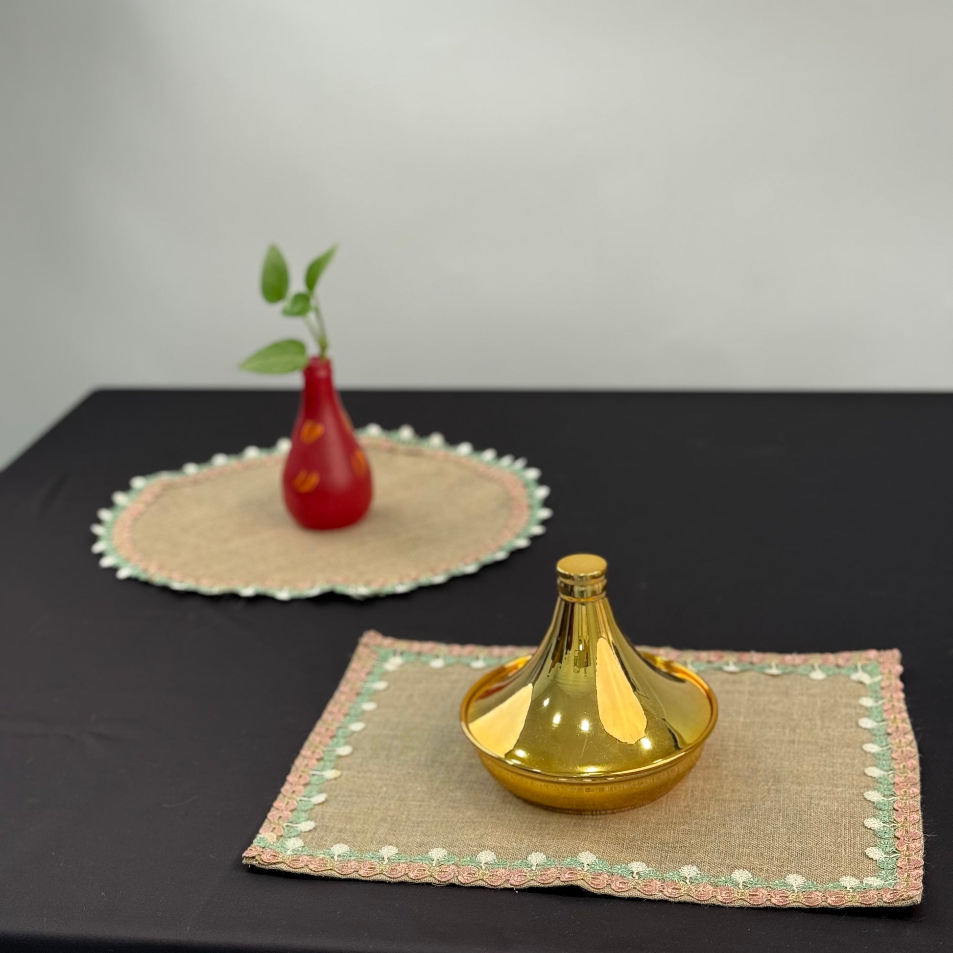 Napperons en khicha avec galons