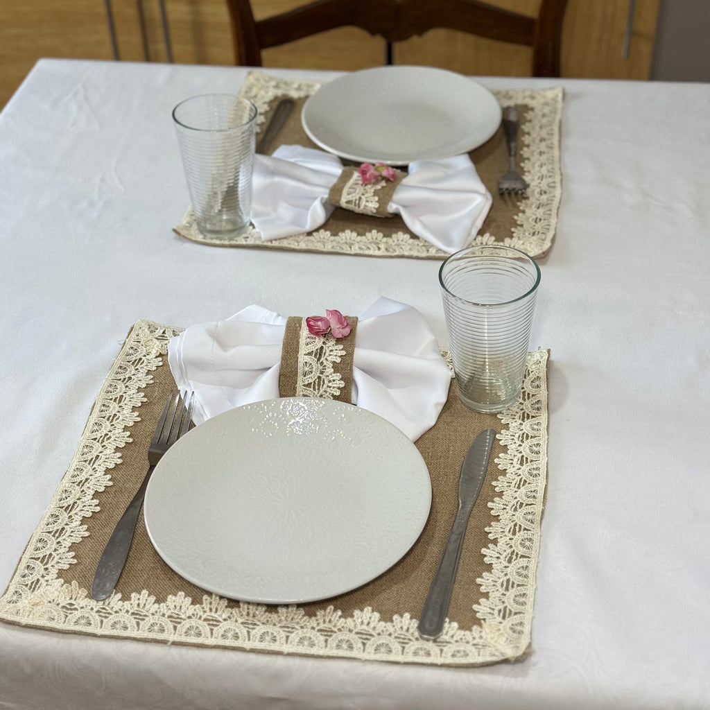 Chemin de Table Lin & Dentelle