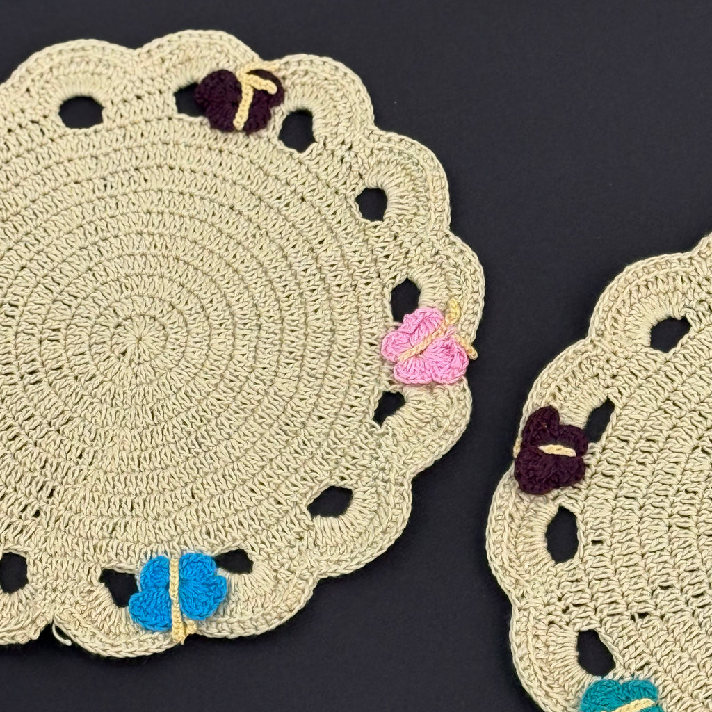 Série de Napperons avec des petits papillons