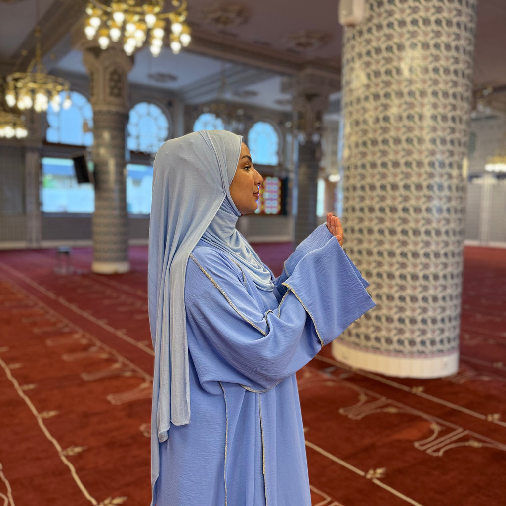 Abaya naila