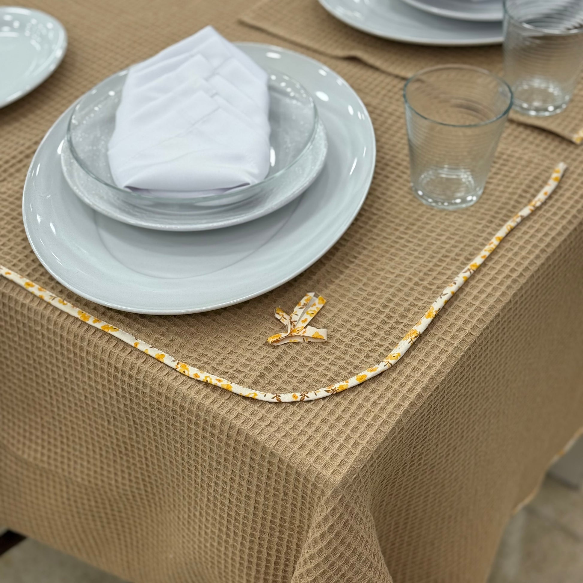 Série de table Racha