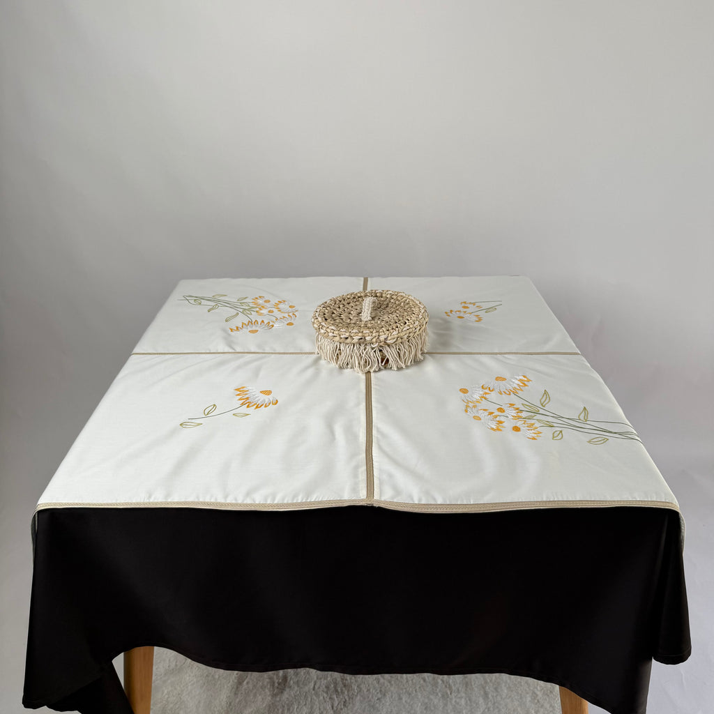 Nappe Brodée Champs de Marguerites