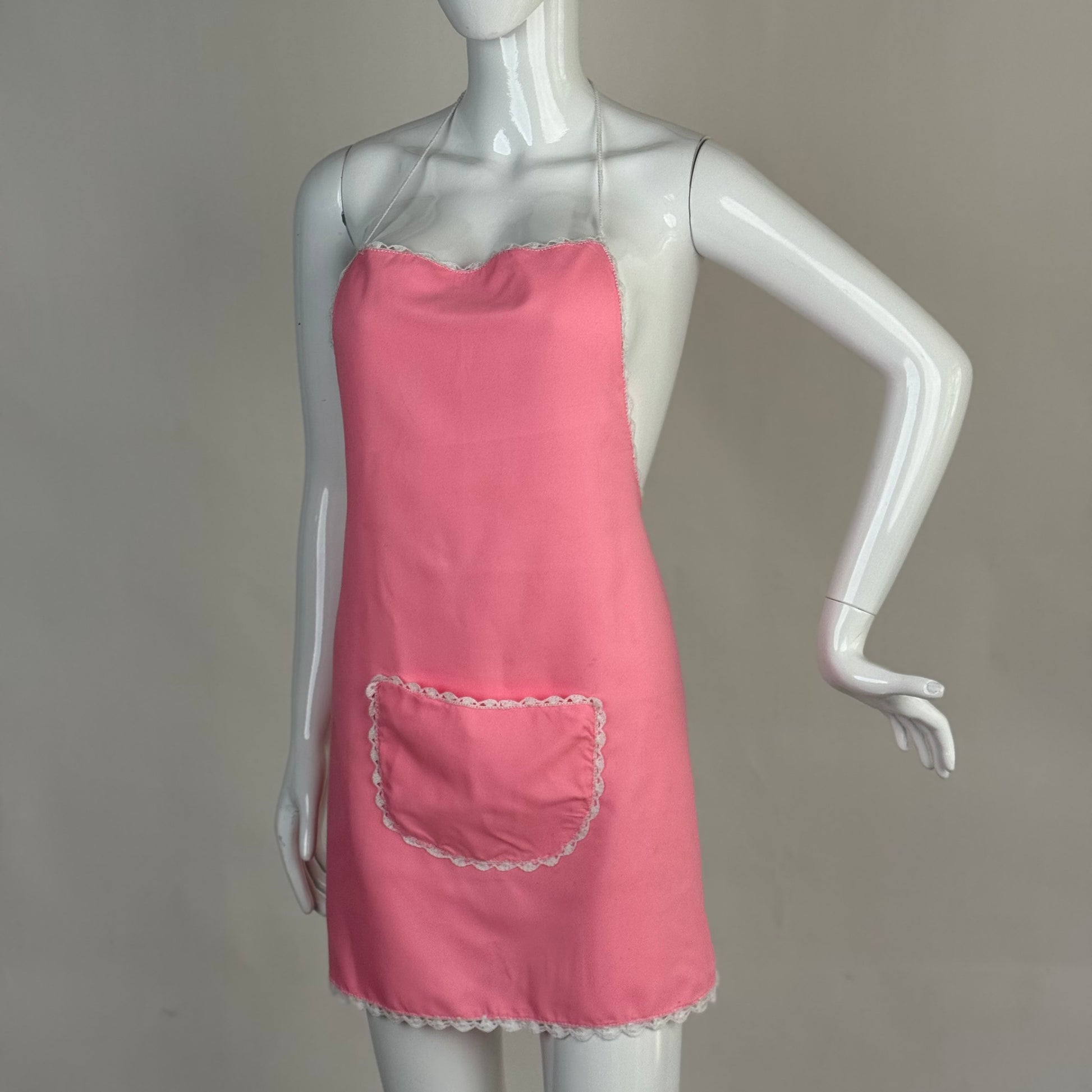 tablier de cuisine rose pastel