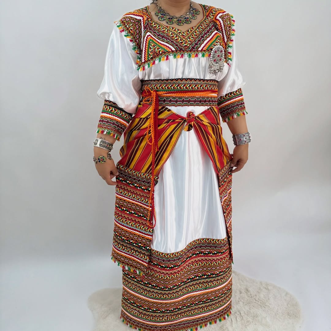 Robe kabyle traditionnelle