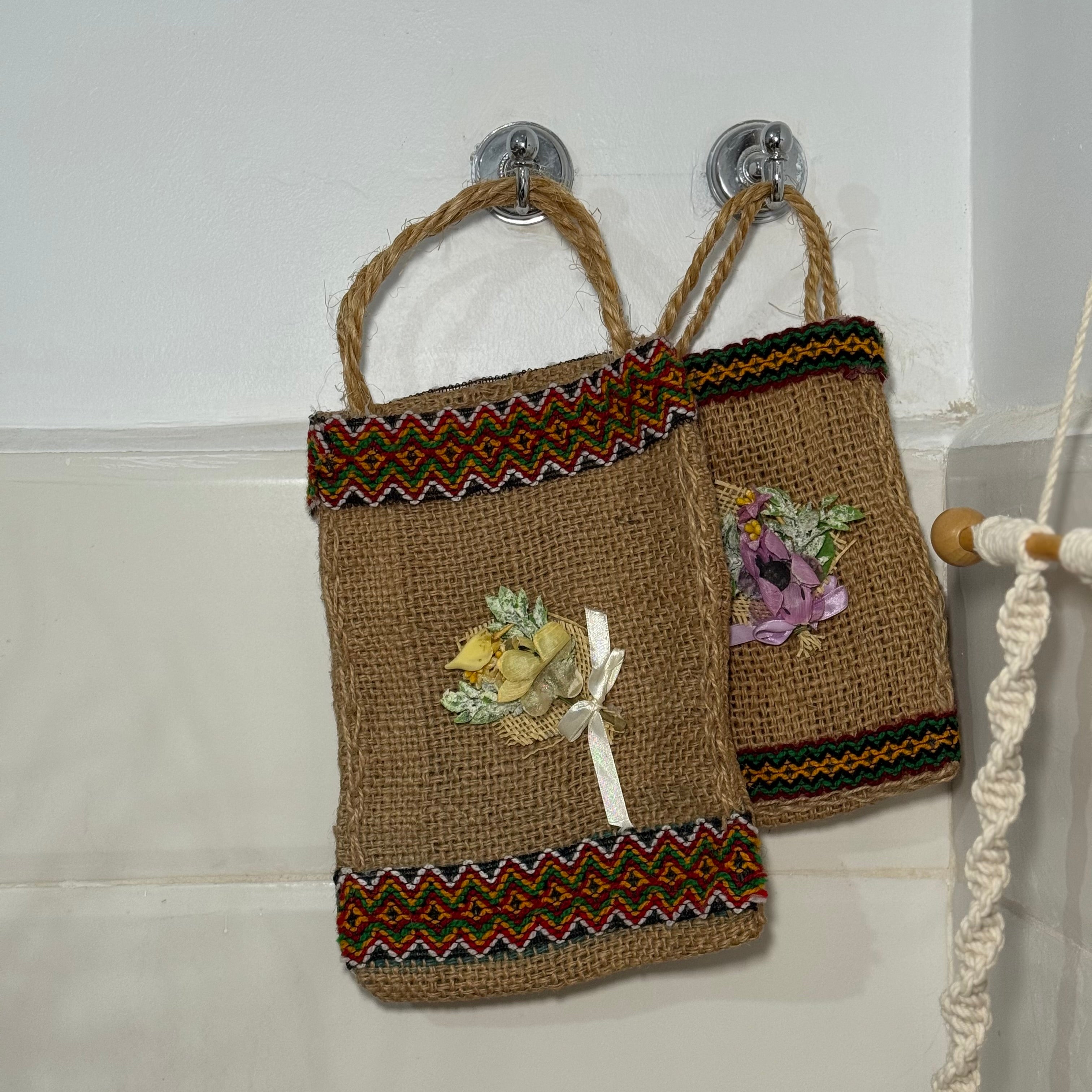 Collection Sachets Toile de Jute Fleuris
