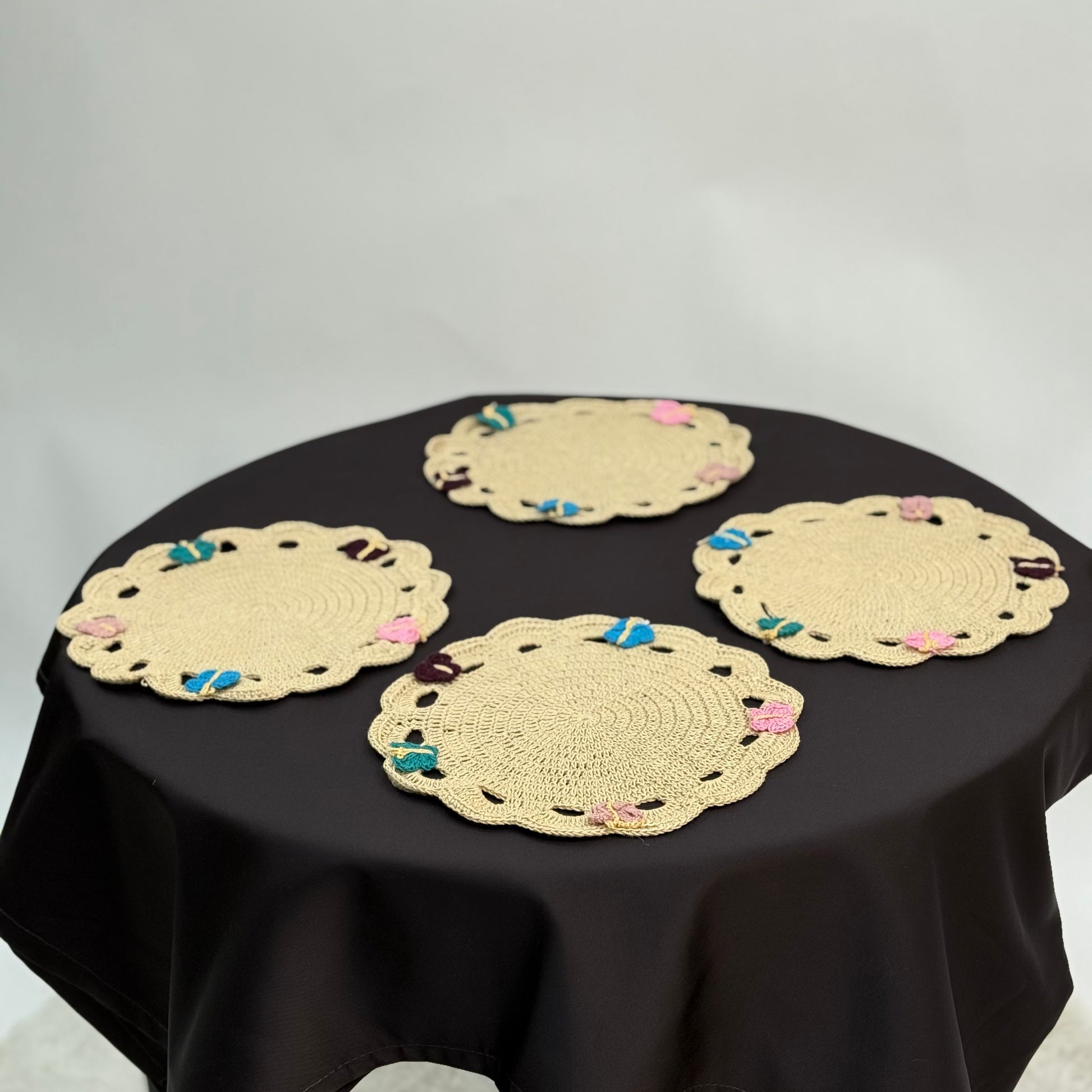 Série de Napperons avec des petits papillons