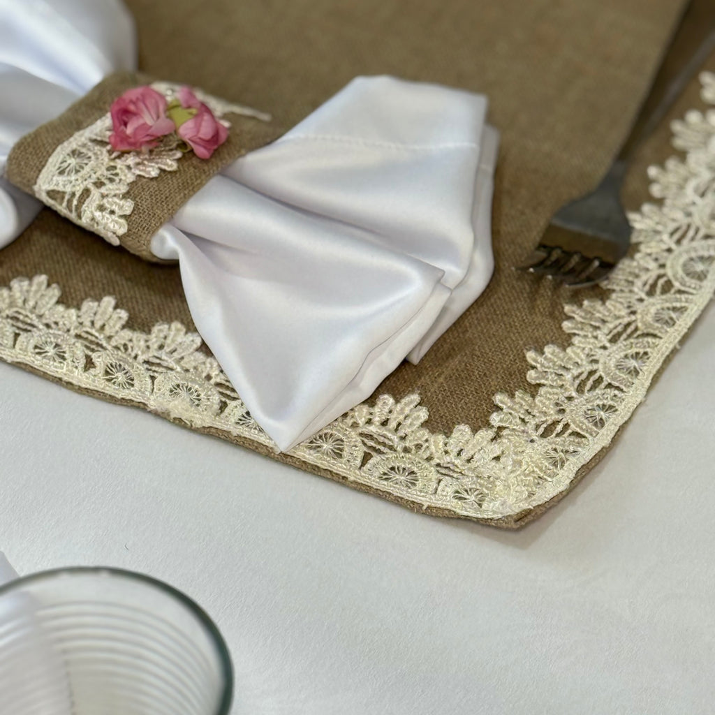 Chemin de Table Lin & Dentelle