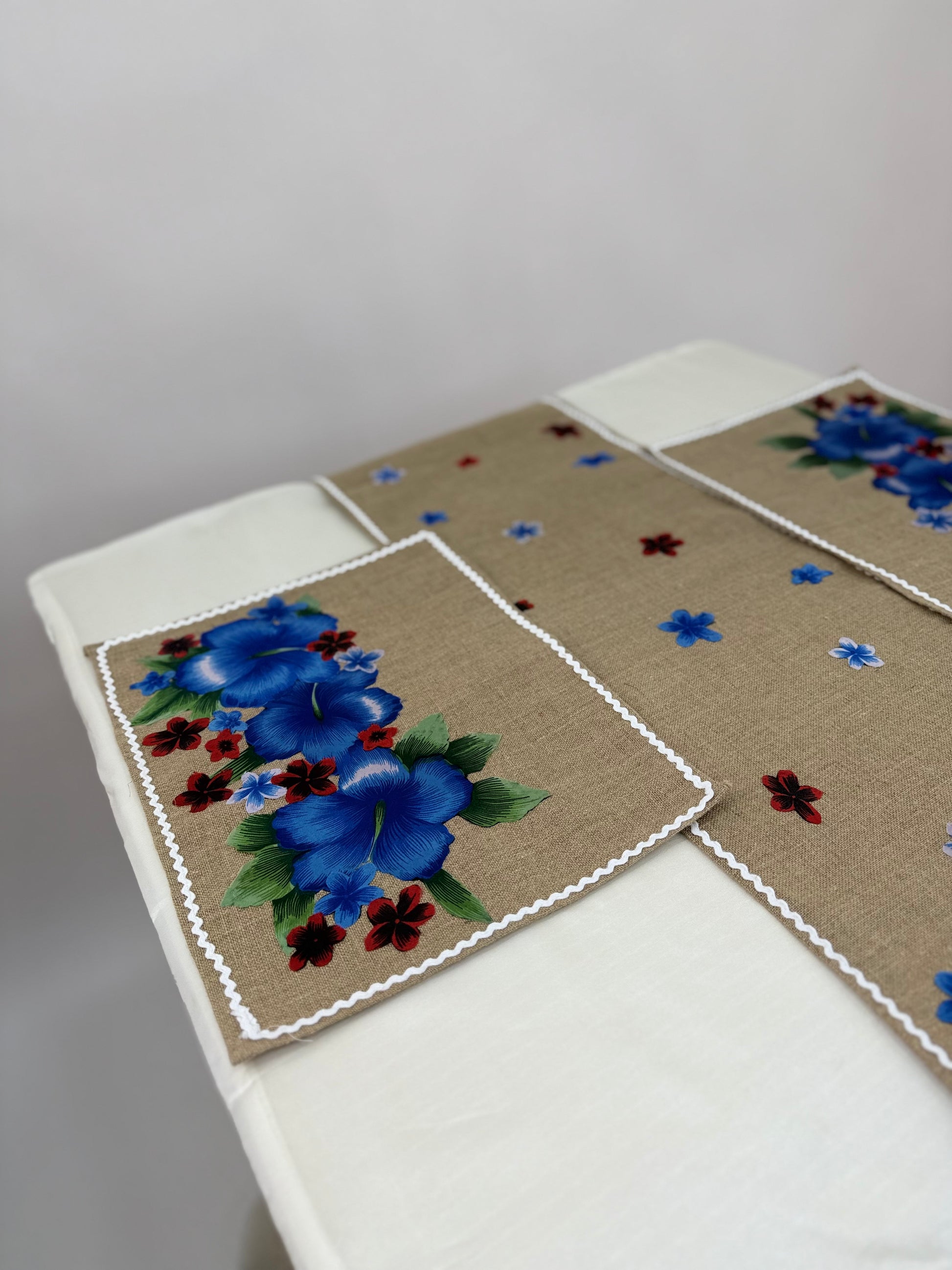 Set et chemin de table