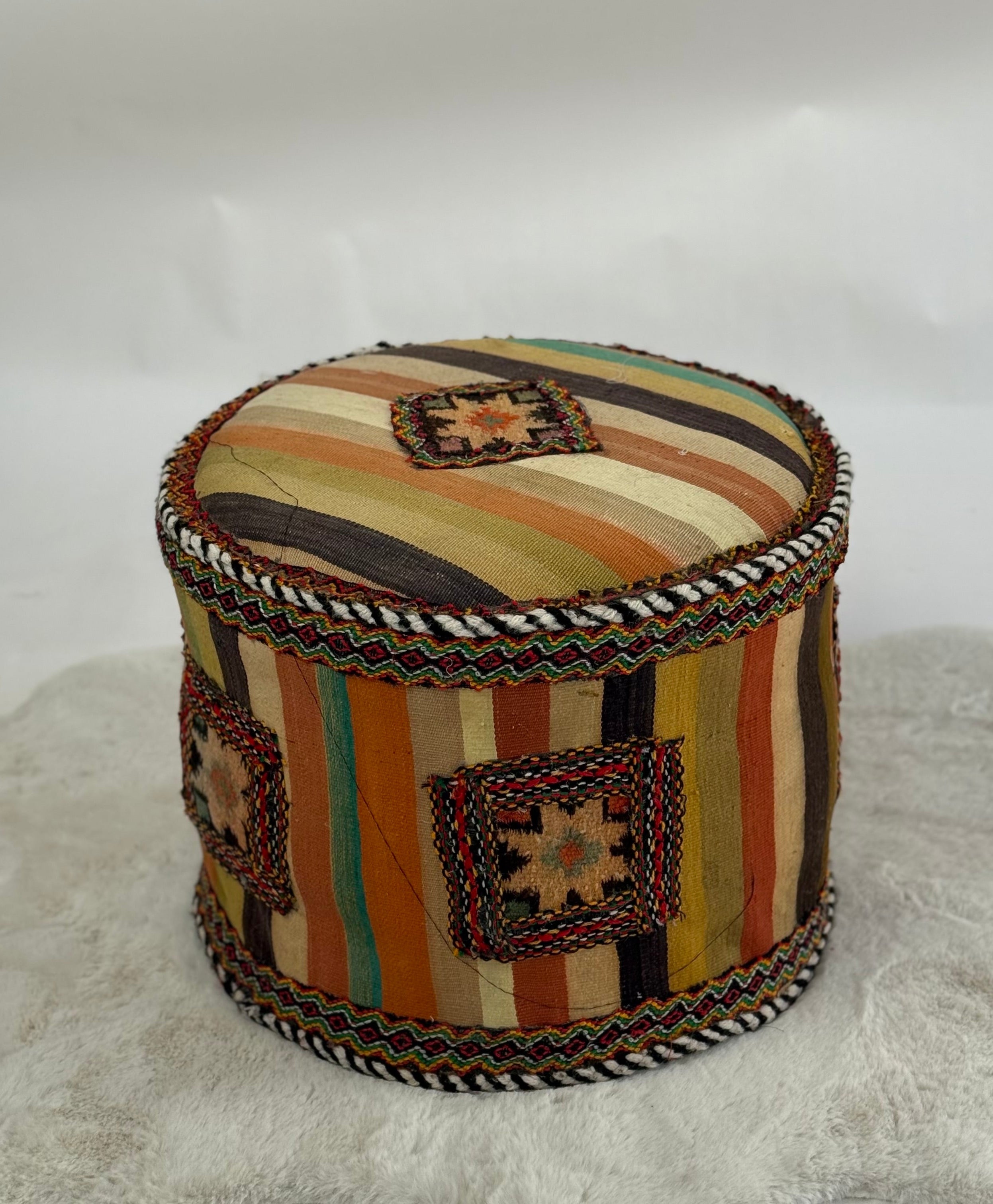 Pouf Traditionnel Artisanal