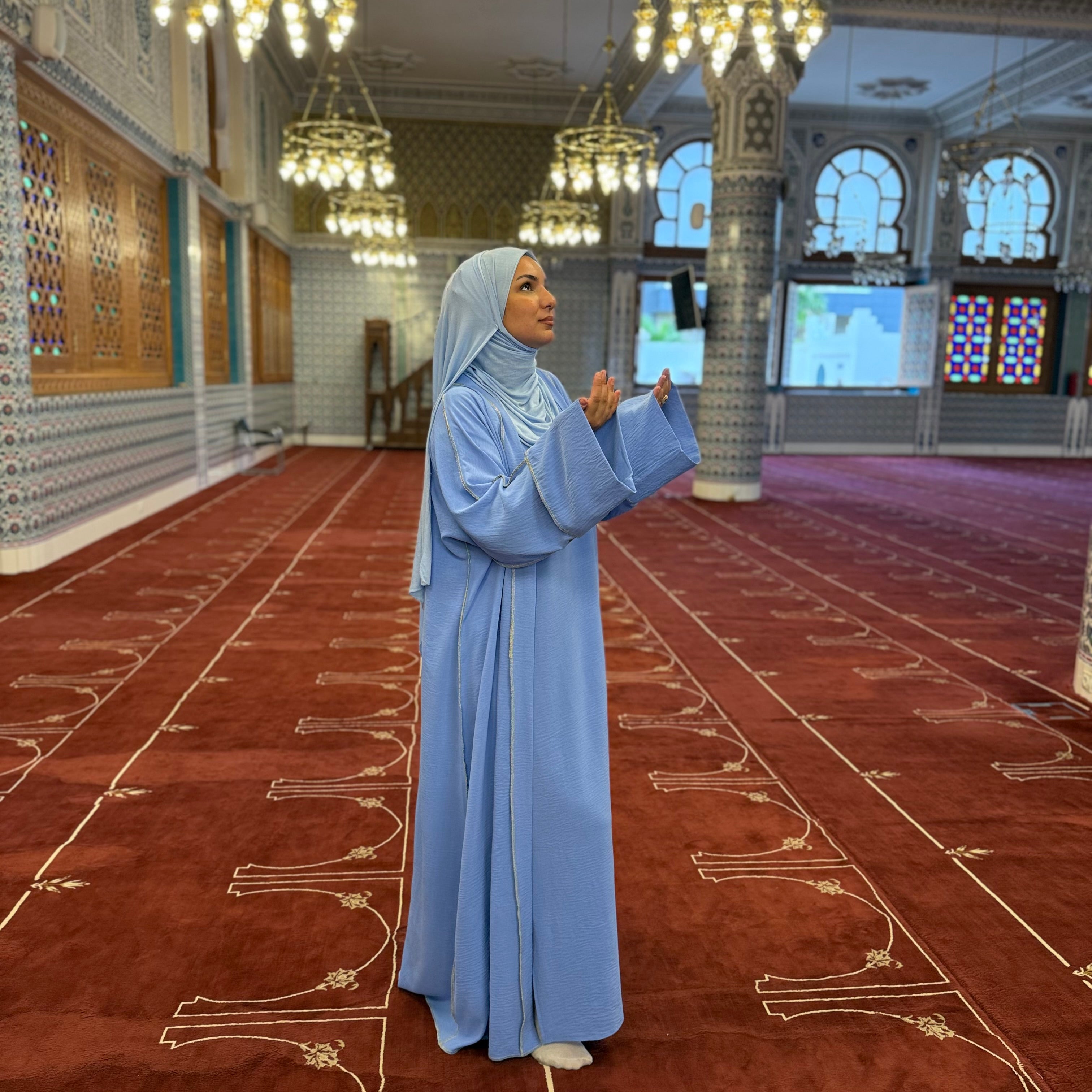 Abaya naila