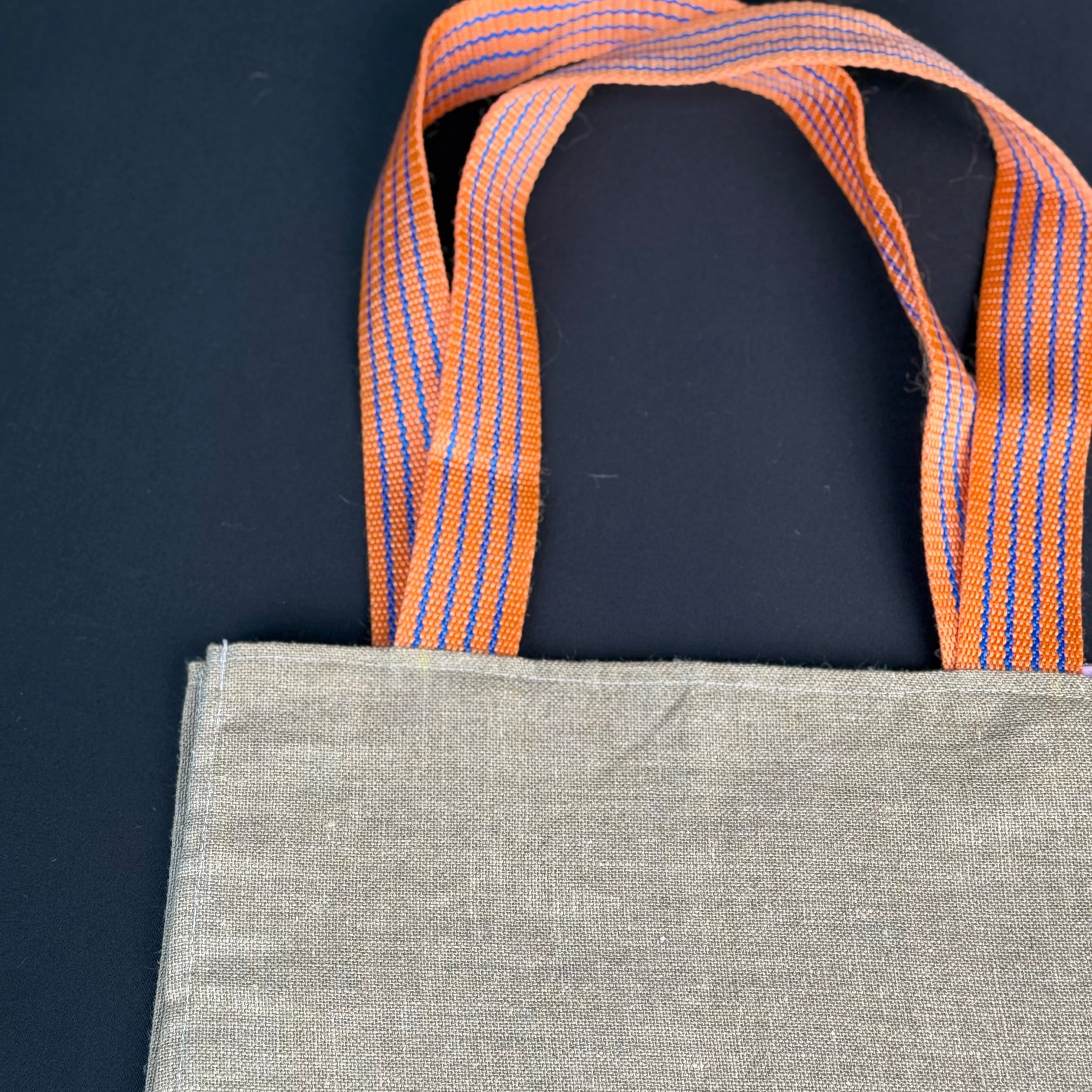 Tote bag en Toile de Jute - Design Minimaliste