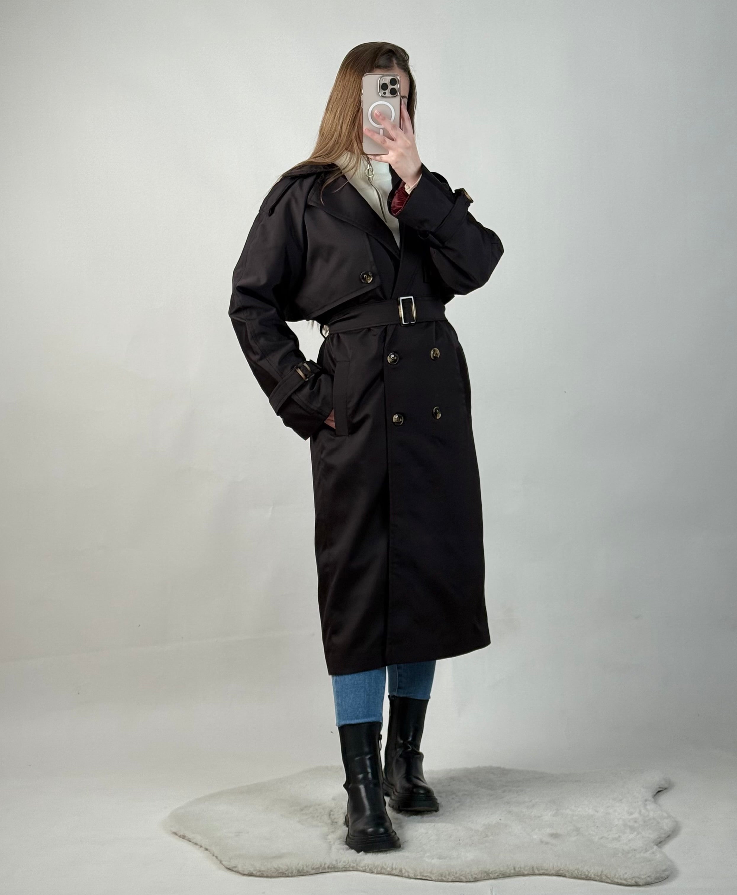 Trench-Coat Noir