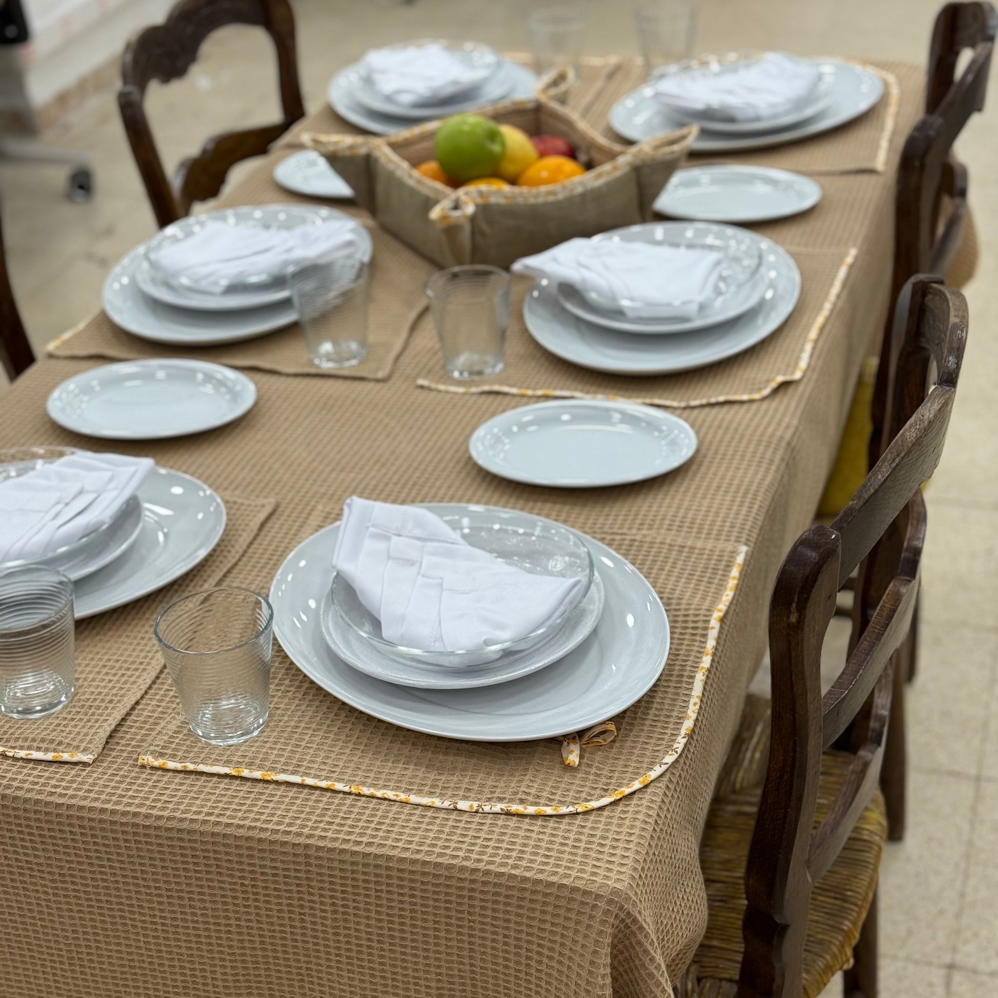 Série de table Racha