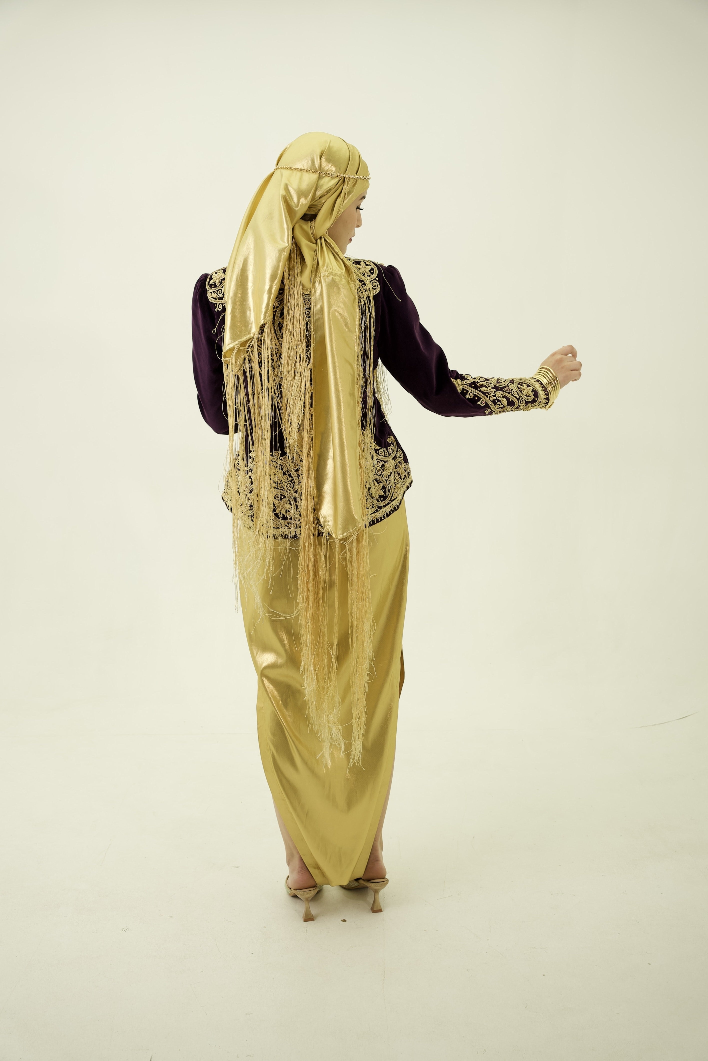 Karako en Velour Aubergine