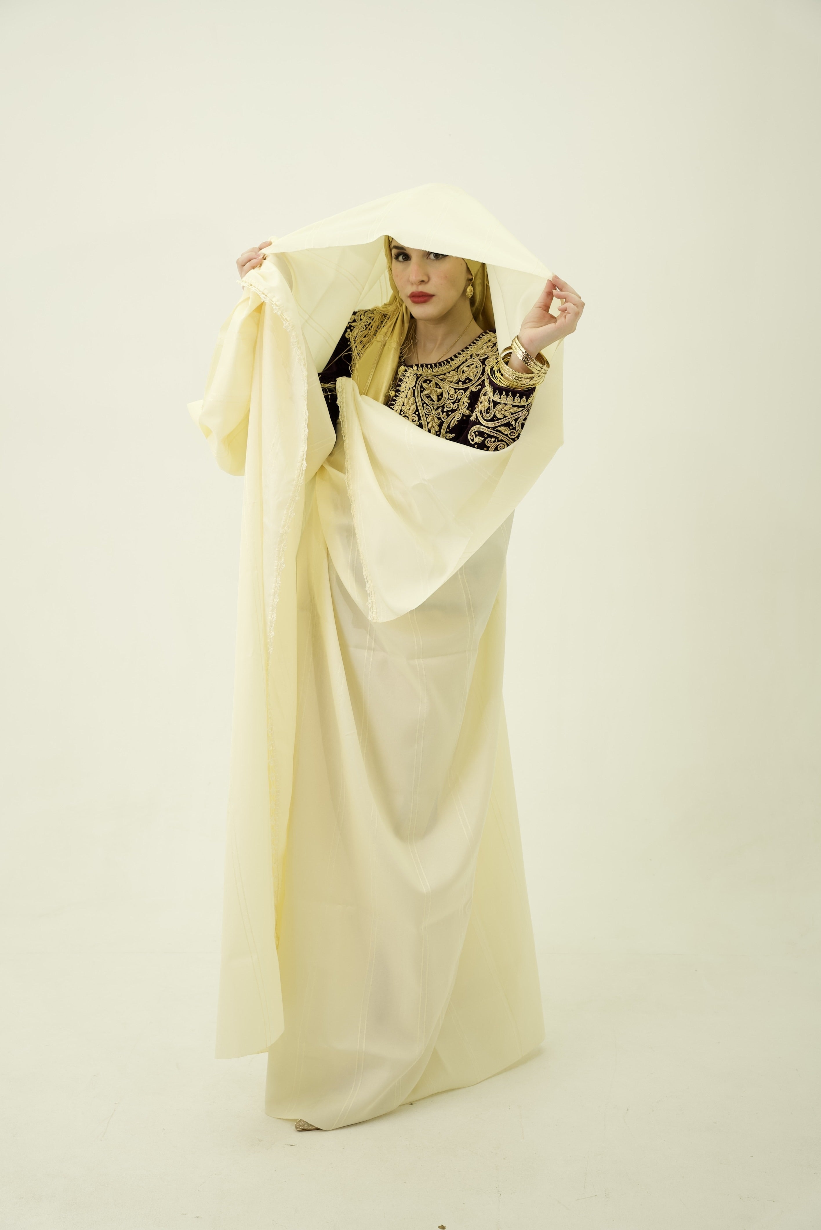 Karako en Velour Aubergine