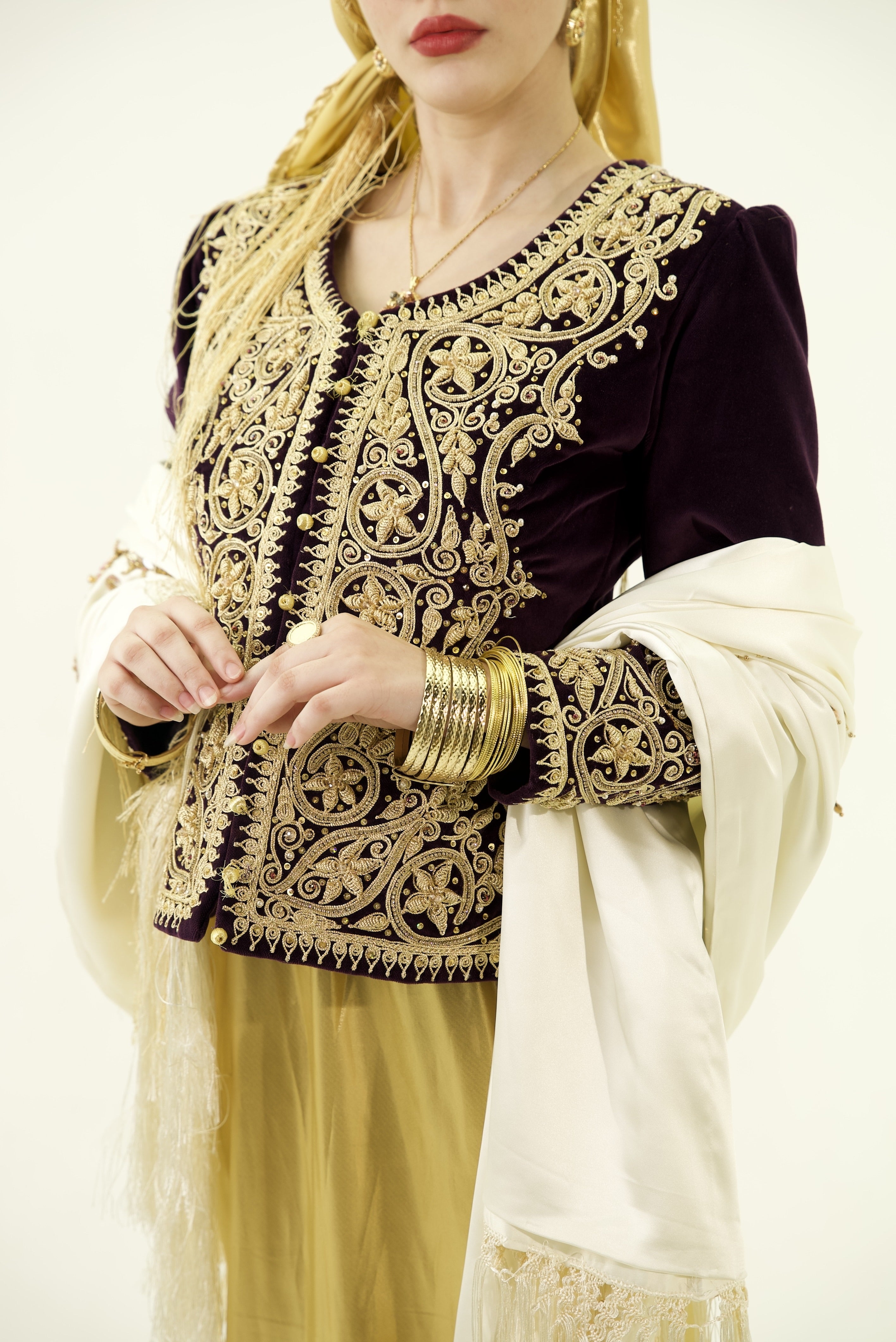 Karako en Velour Aubergine