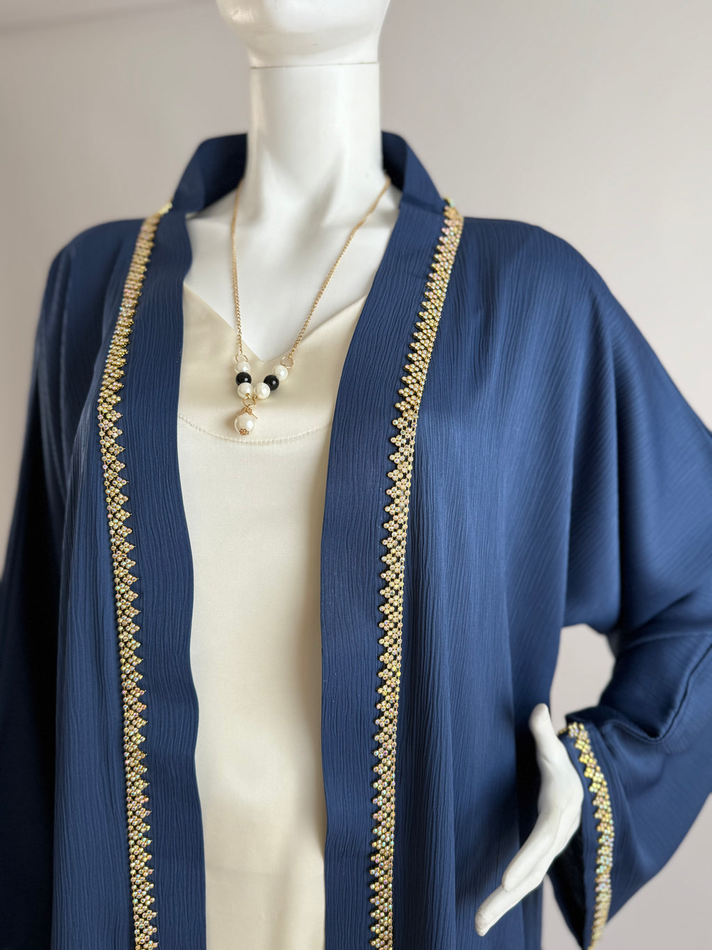 Abaya AYA