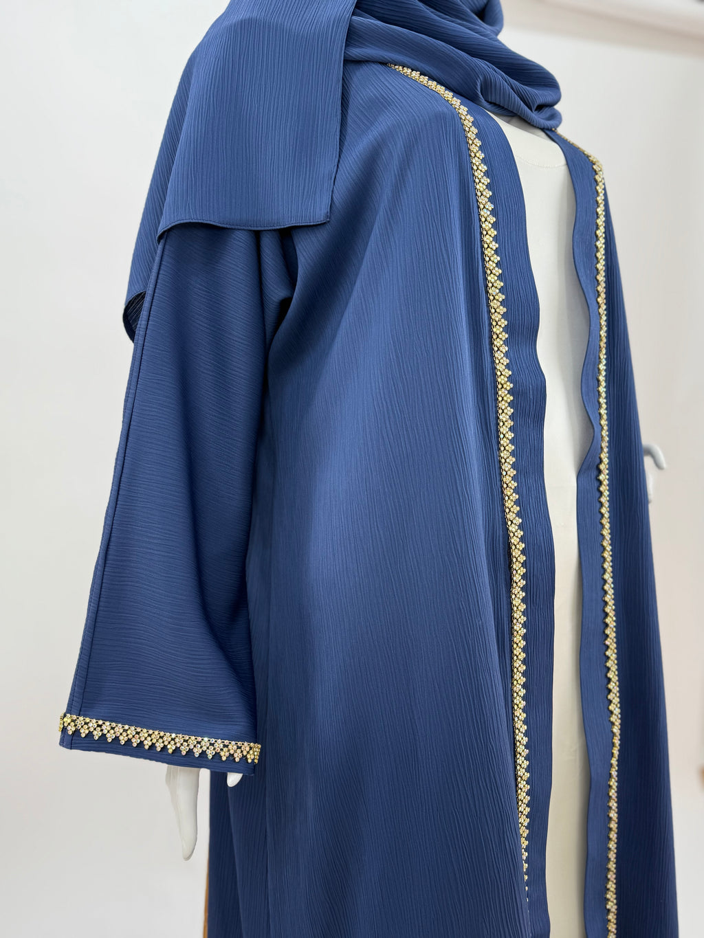 Abaya AYA